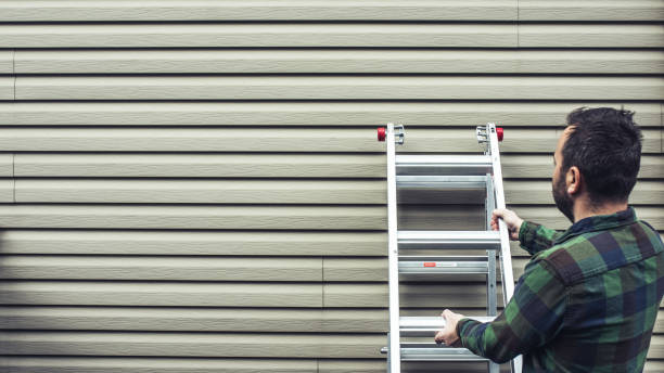 Historical Building Siding Restoration in Wind Point, WI